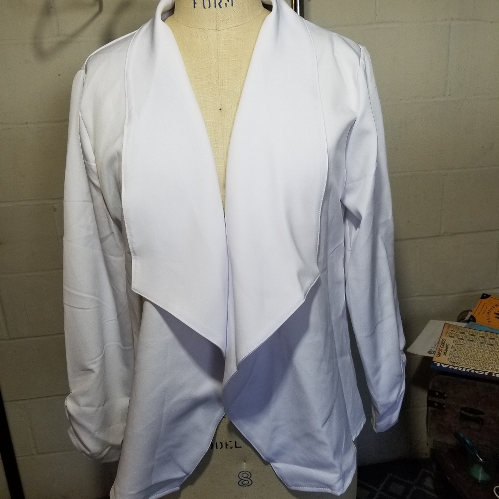 Woman's Open Ft Waterfall Top/Jkt